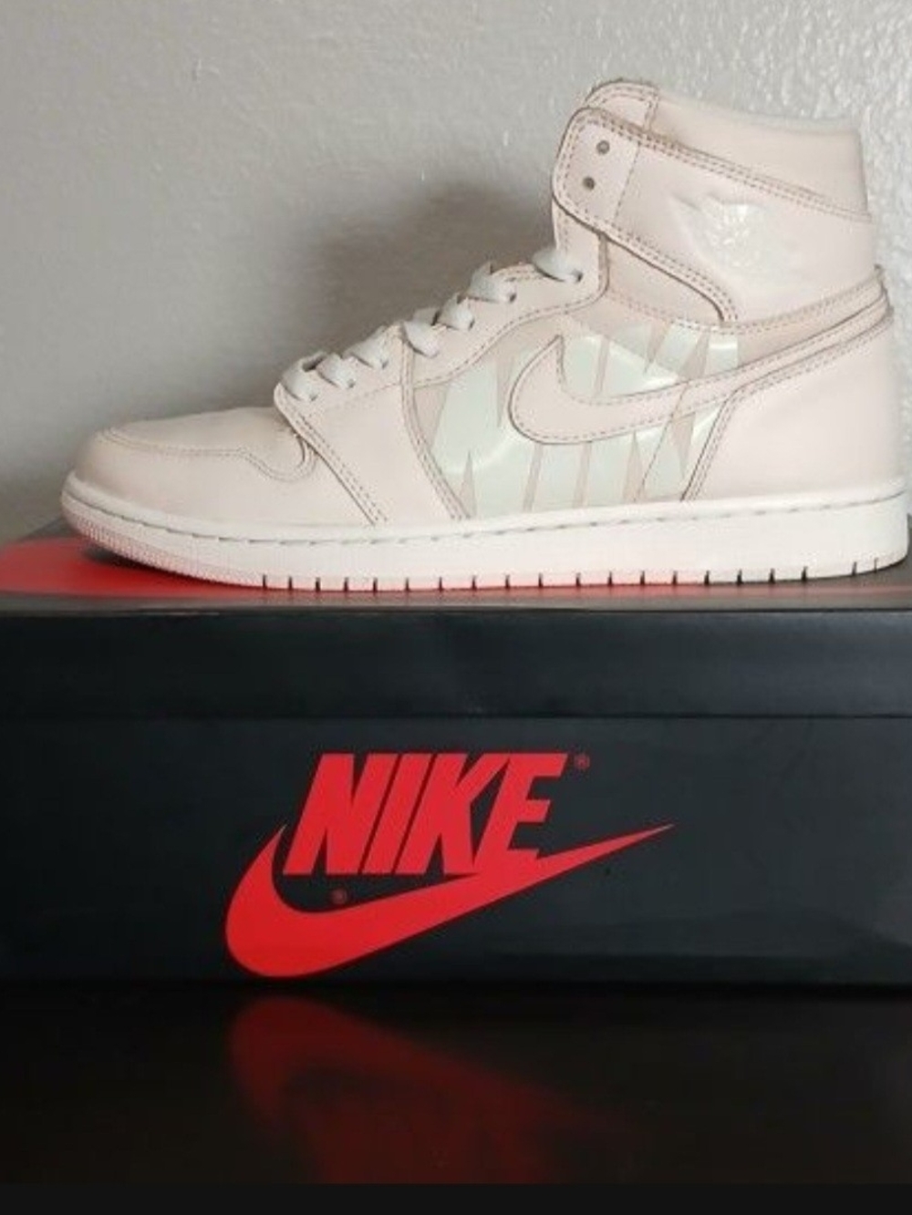 Nike Air Jordan 1 Retro High OG Guava Ice Pink White Men's Shoes SZ. 10.5